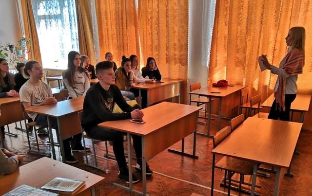 Проведення практичних активностей та тренування вимови учнів